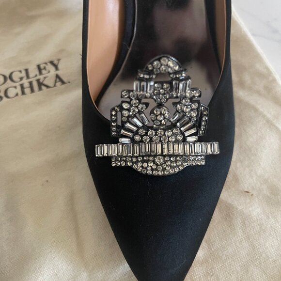 Badgley Mishka Daryn Jeweled Black Satin Pump. Size 7.5 - Picture 3 of 8